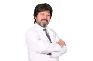 Acıbadem Hastanesi Dr. Naser Dadaşzade’den; Tırnak Gelişimi