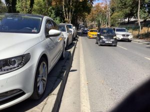 Florya’da Yaya Yürüyüş Yoluna Araç Koyduklarını, Türk Polisi Görüyor musunuz?